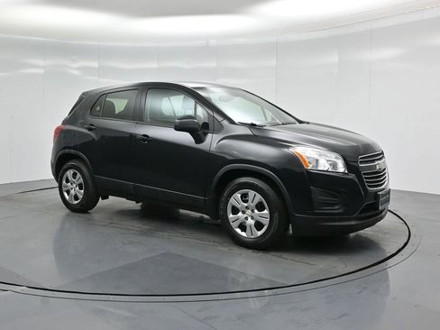 Used 2016 Chevrolet Trax LS w/ LPO, Cargo Package image 20