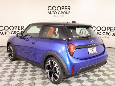 New 2026 MINI Cooper 2-Door Hardtop FWD image 21