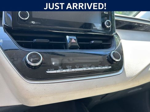 Used 2021 Toyota Corolla LE FWD image 17