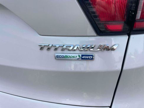 Used 2018 Ford Escape Titanium AWD/4WD image 8