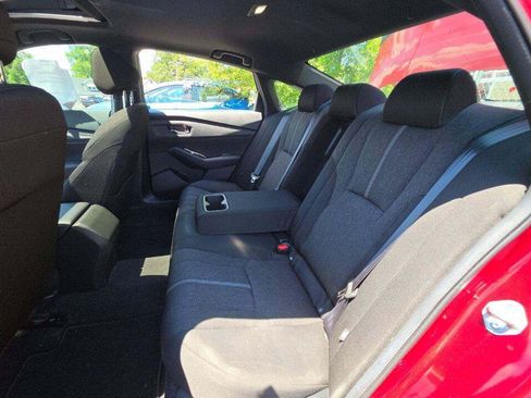 Used 2023 Honda Accord Sport image 8