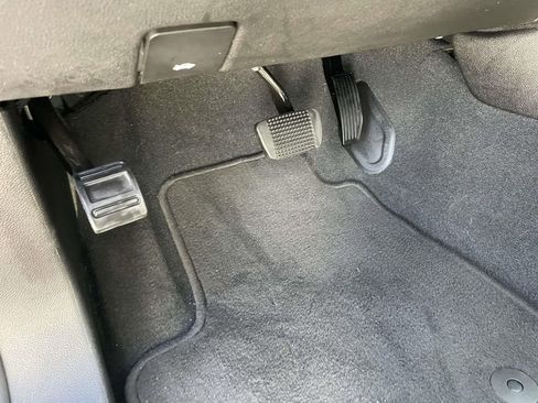 Used 2021 Chevrolet Colorado W/T w/ Custom Special Edition image 15