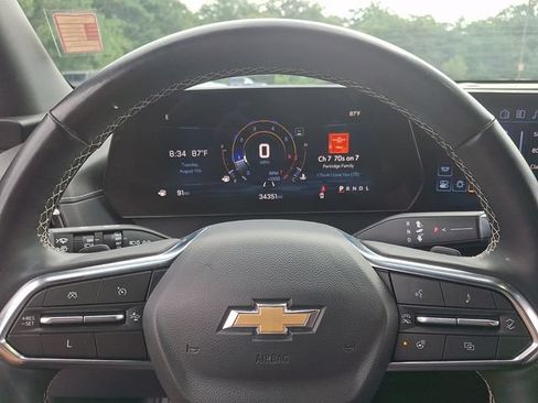 Used 2024 Chevrolet Traverse LT FWD image 22