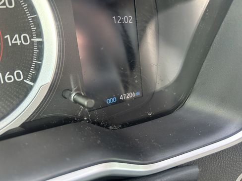 Used 2021 Toyota Corolla SE image 11