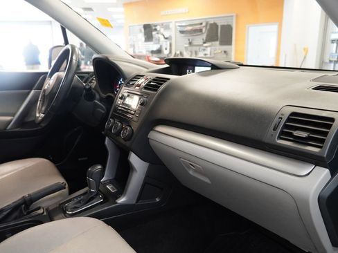 Used 2015 Subaru Forester 2.5i Touring w/ Rugged Package #2 image 30