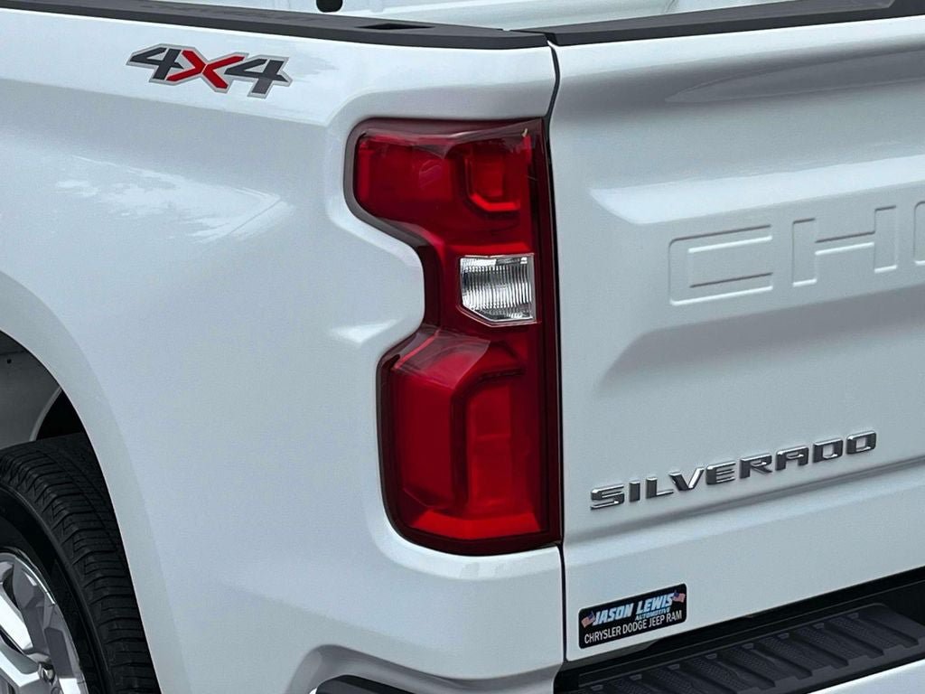Used 2026 Chevrolet Silverado 1500 RST AWD/4WD image 10