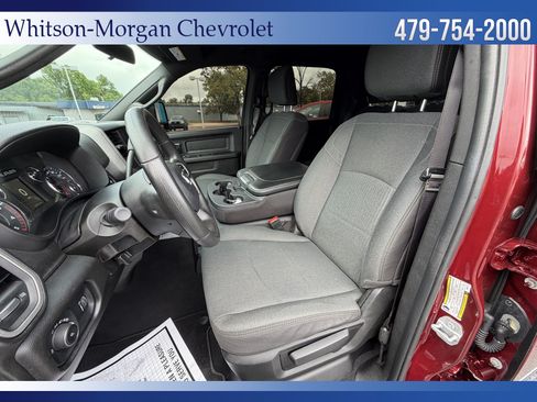 Used 2024 RAM 2500 Tradesman w/ Chrome Appearance Group AWD/4WD image 9