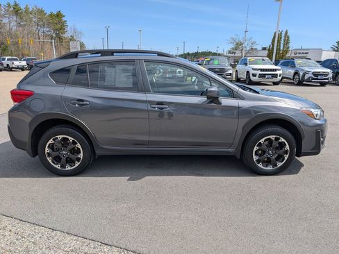 Used 2023 Subaru Crosstrek 2.0i Premium image 7