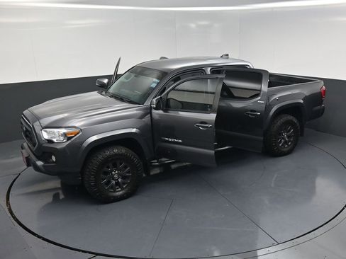 Used 2023 Toyota Tacoma SR5 w/ Technology Package AWD/4WD image 22