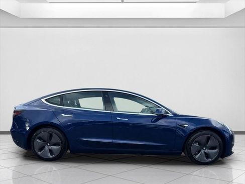 Used 2020 Tesla Model 3 Standard Range Plus RWD image 8