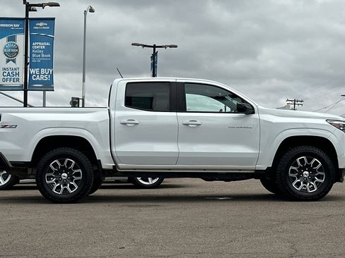 Certified 2023 Chevrolet Colorado Z71 w/ Z71 Convenience Package 2 image 3