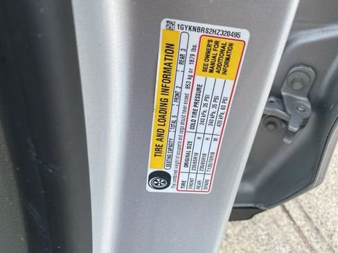 Used 2017 Cadillac XT5 Luxury w/ Driver Awareness Package image 36