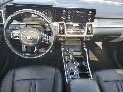 Used 2021 Kia Sorento EX w/ Panoramic Sunroof Package AWD/4WD image 13