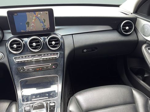 Used 2016 Mercedes-Benz C 300 4MATIC Sedan image 12