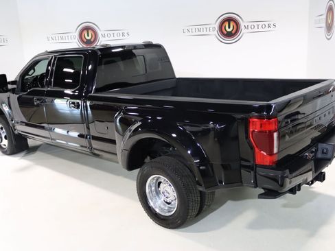 Used 2022 Ford F350 Platinum AWD/4WD image 10