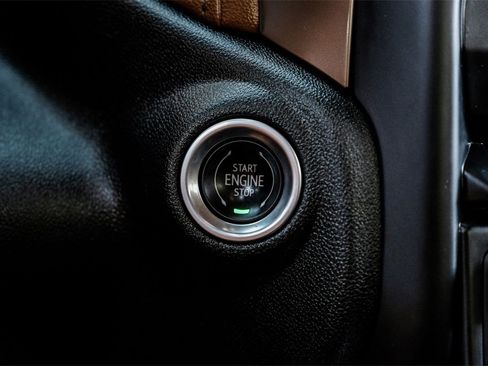 Used 2022 Chevrolet Silverado 2500 High Country w/ Safety Package II image 18