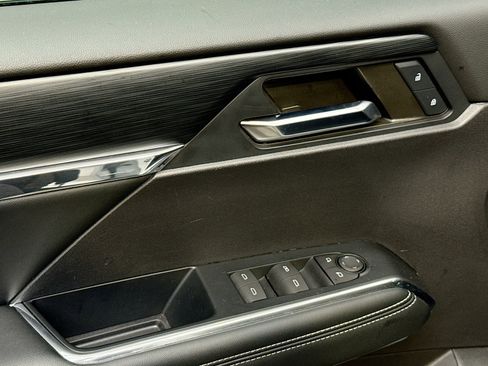 Used 2024 GMC Acadia Elevation image 20