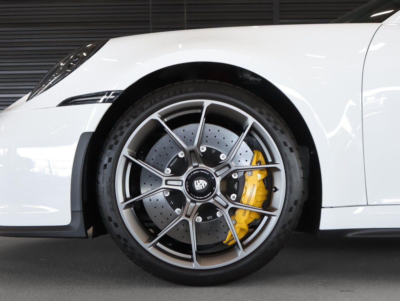 Certified 2024 Porsche 911 GT3 RWD image 25