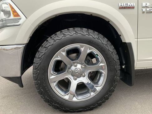 Used 2018 RAM 1500 Laramie image 11