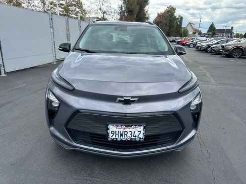 Used 2023 Chevrolet Bolt EUV LT w/ Convenience Package FWD image 5