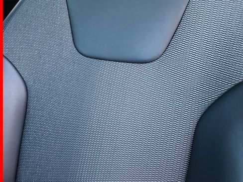 Certified 2025 Kia Niro EX FWD image 25