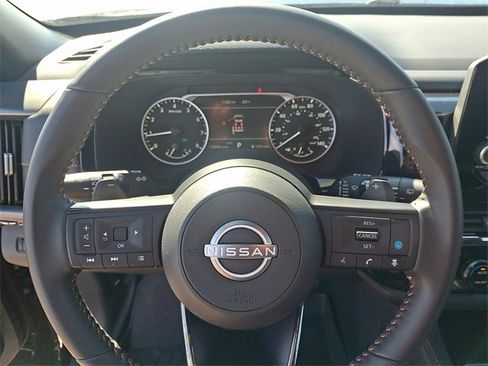 Used 2025 Nissan Pathfinder Rock Creek image 18