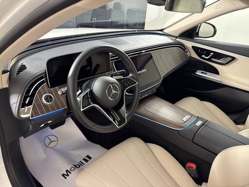Certified 2025 Mercedes-Benz E 350 4MATIC Sedan image 13