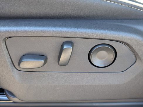 New 2026 Chevrolet Suburban Premier image 20