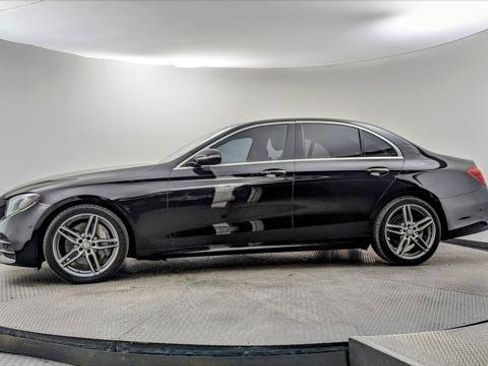 Used 2017 Mercedes-Benz E 300 E 300 LUXURY image 3