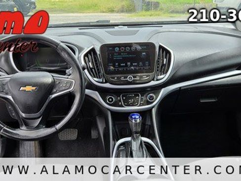 Used 2017 Chevrolet Volt LT FWD image 30