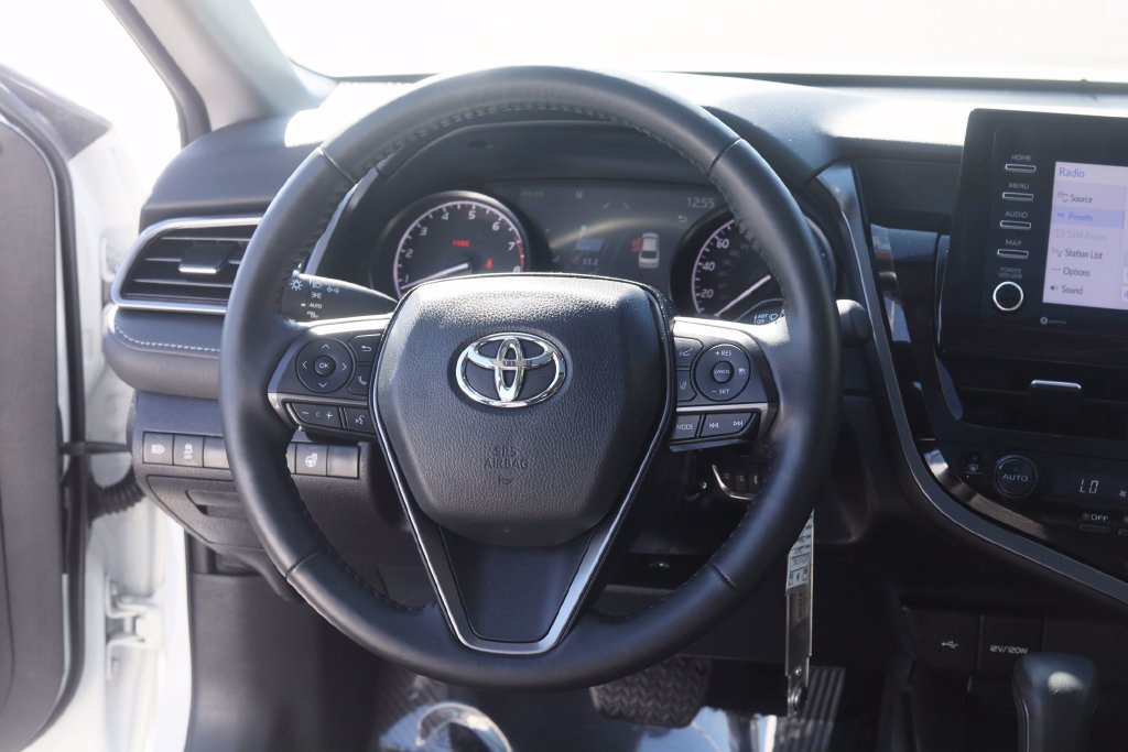 Used 2024 Toyota Camry SE w/ Cold Weather Package AWD/4WD image 11