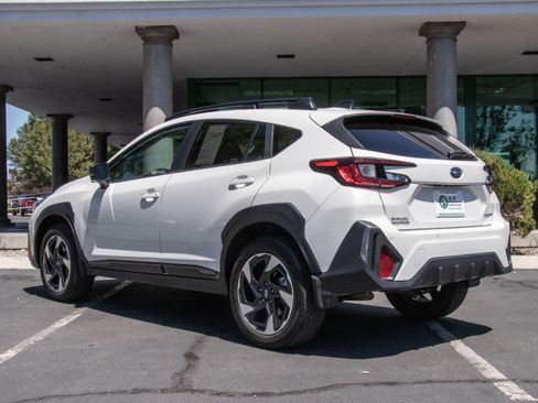 Used 2024 Subaru Crosstrek 2.5i Limited w/ Crosstrek Mirror Package image 5