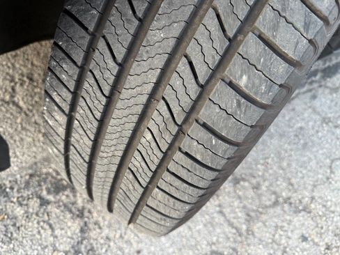 Used 2018 Land Rover Range Rover Evoque Landmark Edition image 33