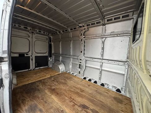 Used 2015 RAM ProMaster 2500 w/ Cargo Convenience Group image 32