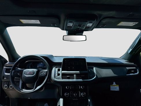 Used 2023 GMC Yukon AT4 w/ AT4 Premium Plus Package AWD/4WD image 23