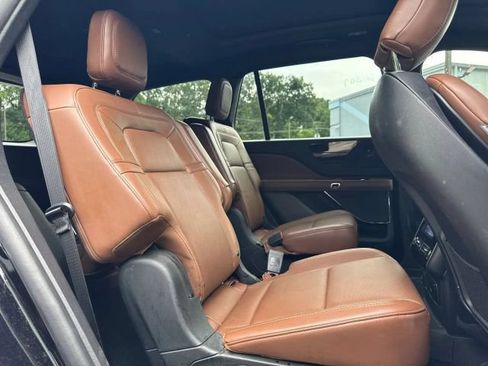 Used 2022 Lincoln Aviator Reserve w/ Equipment Group 201A RWD image 21