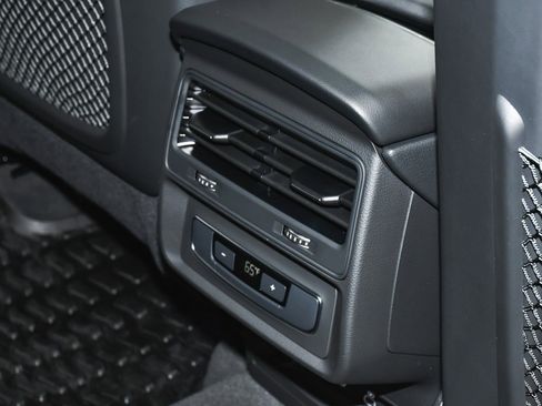 Used 2025 Audi Q7 3.0T Premium w/ Convenience Package image 76