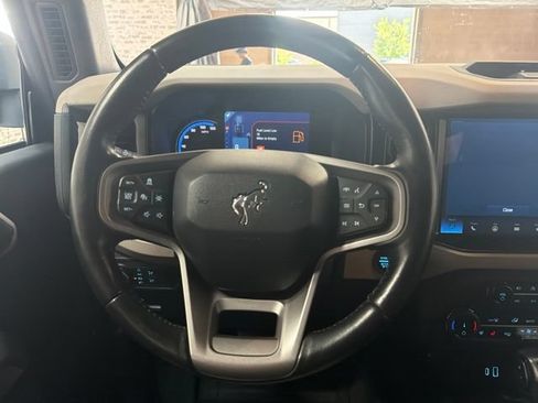 Used 2022 Ford Bronco Wildtrak AWD/4WD image 15