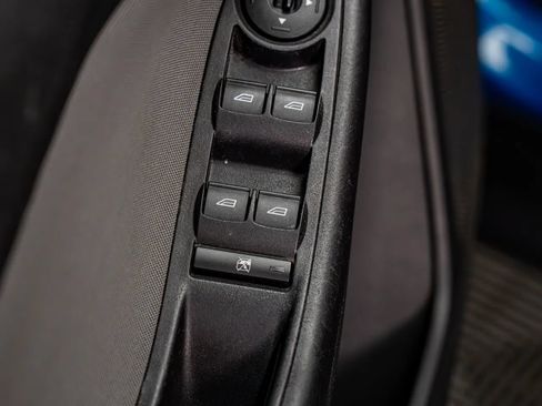 Used 2014 Ford Focus SE FWD image 12