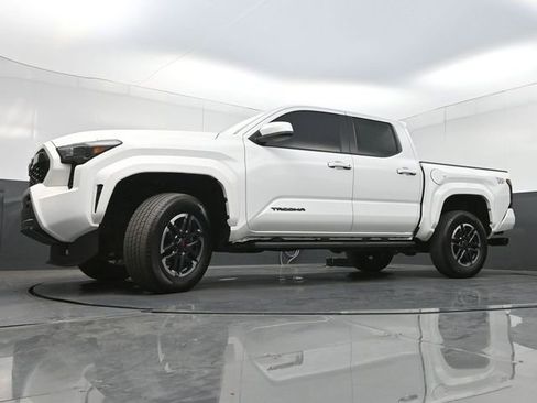 Used 2024 Toyota Tacoma TRD Sport RWD image 26