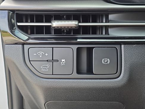 New 2026 Kia Sportage EX image 28