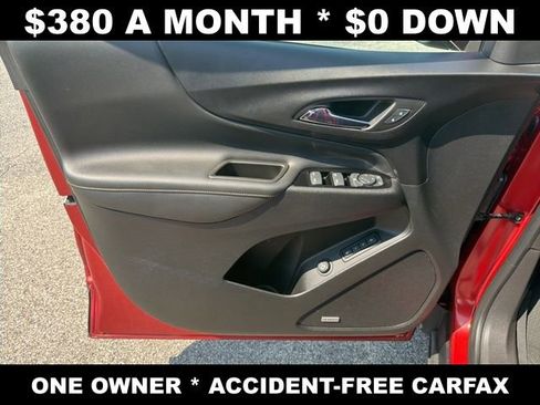 Used 2023 Chevrolet Equinox Premier image 10