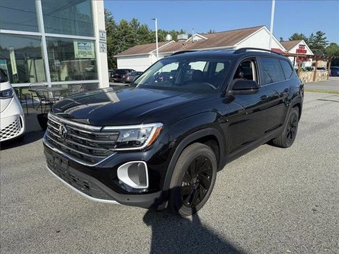 New 2026 Volkswagen Atlas SEL Premium R-Line AWD/4WD image 2