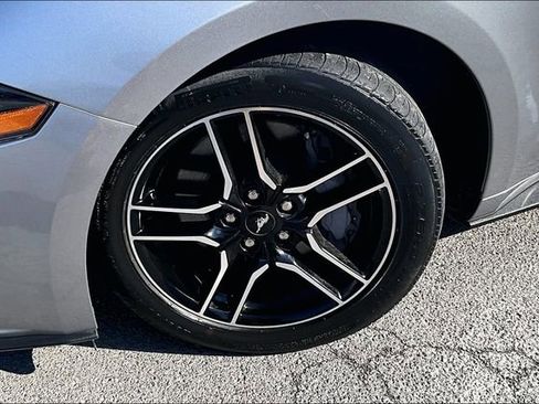 Used 2020 Ford Mustang GT image 8