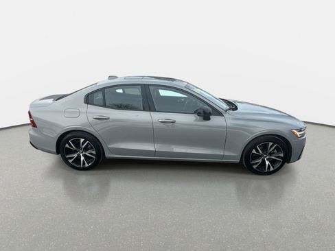 Used 2024 Volvo S60 B5 Core w/ Climate Package image 4