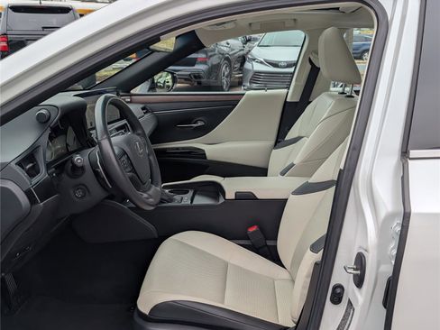 Used 2025 Lexus ES 300h ES 300h image 15