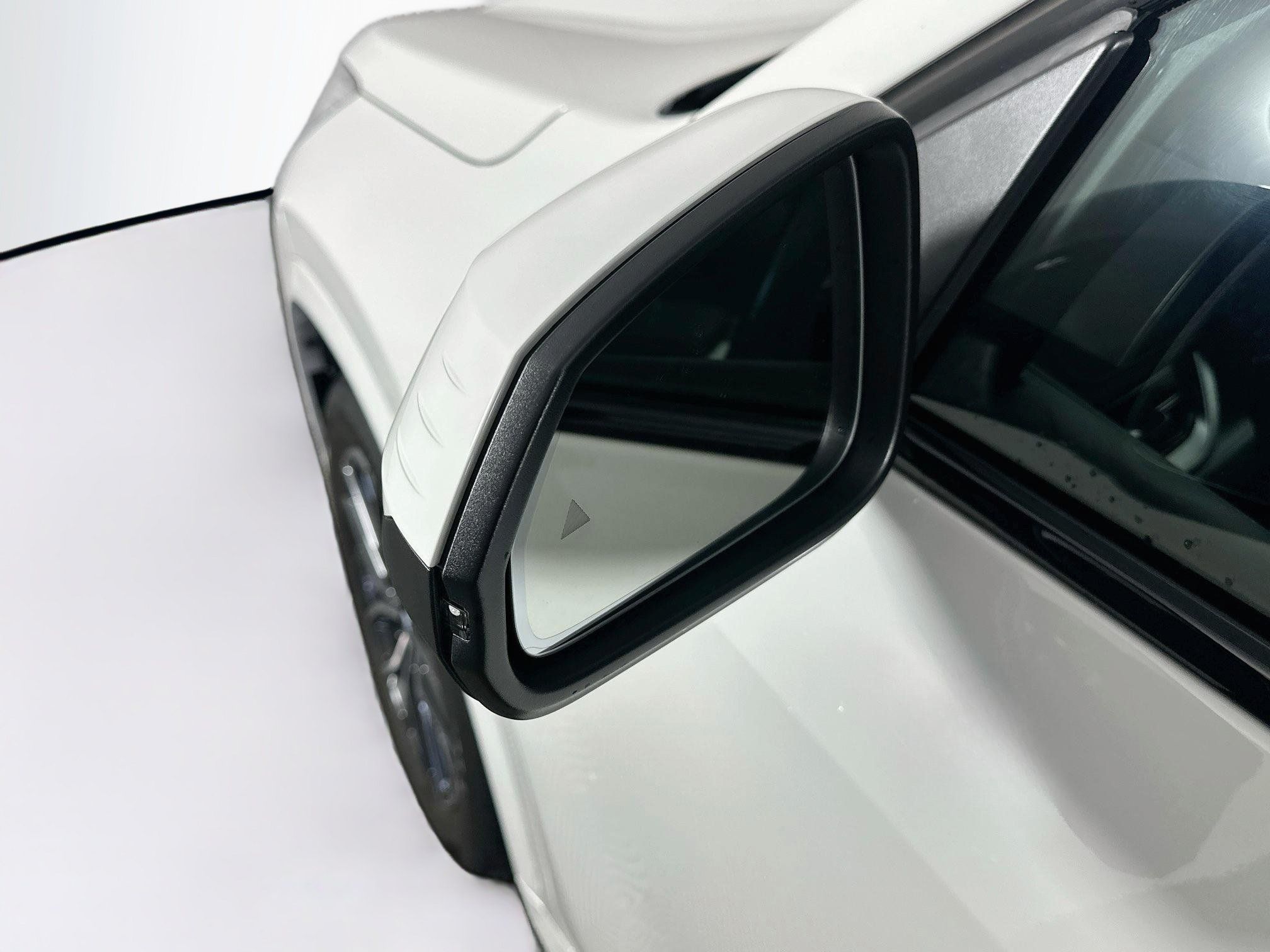 Used 2026 BMW X1 xDrive28i AWD/4WD image 16