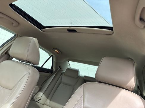 Used 2011 Chrysler 300 Limited w/ Luxury Group image 30