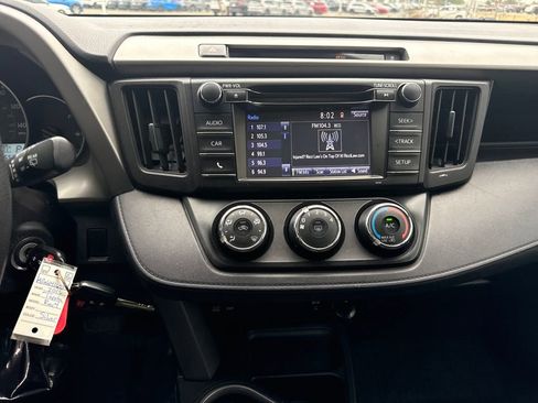 Used 2016 Toyota RAV4 LE image 5