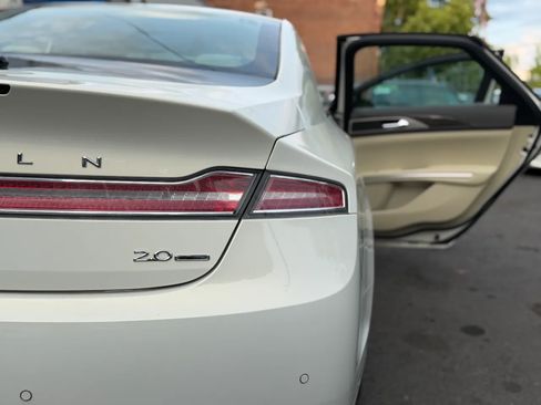 Used 2013 Lincoln MKZ FWD image 50